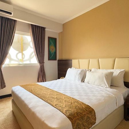 Lorin Syariah Solo Hotel Luaran gambar