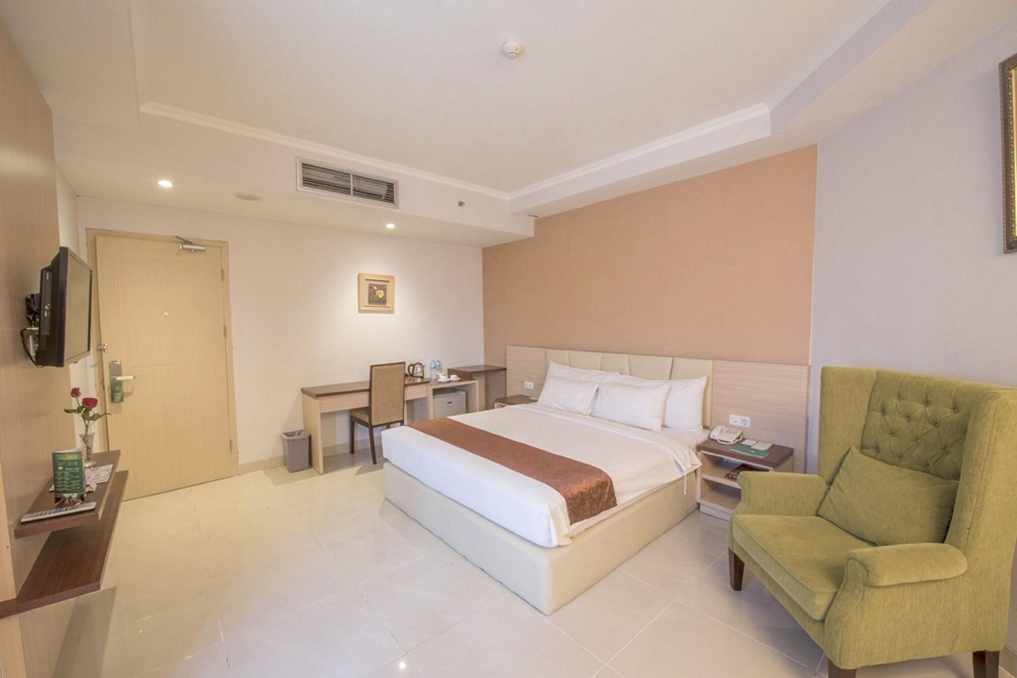 Lorin Syariah Solo Hotel Luaran gambar