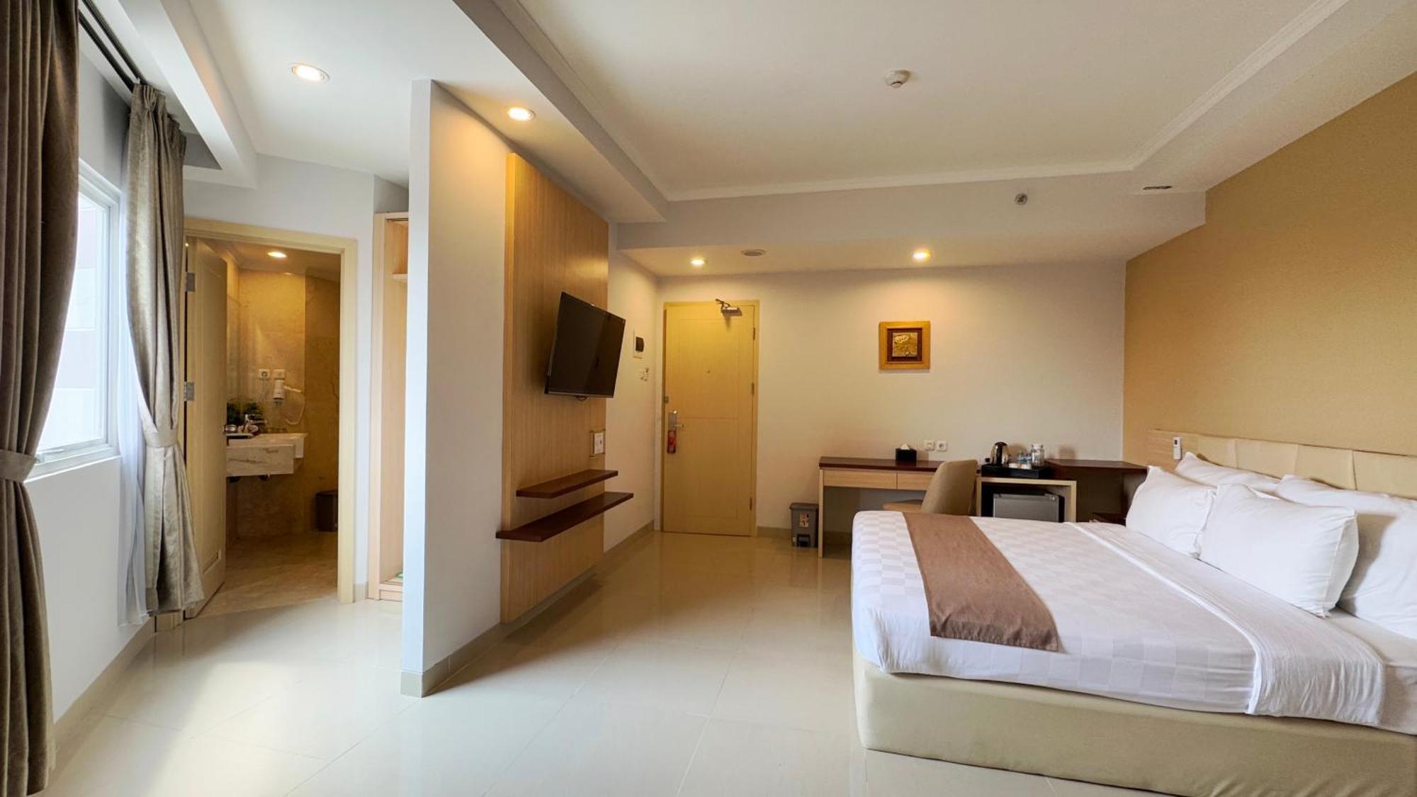 Lorin Syariah Solo Hotel Luaran gambar