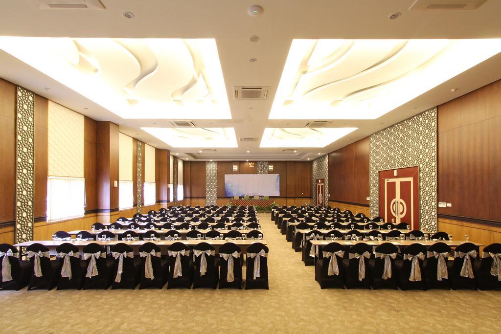 Lorin Syariah Solo Hotel Luaran gambar