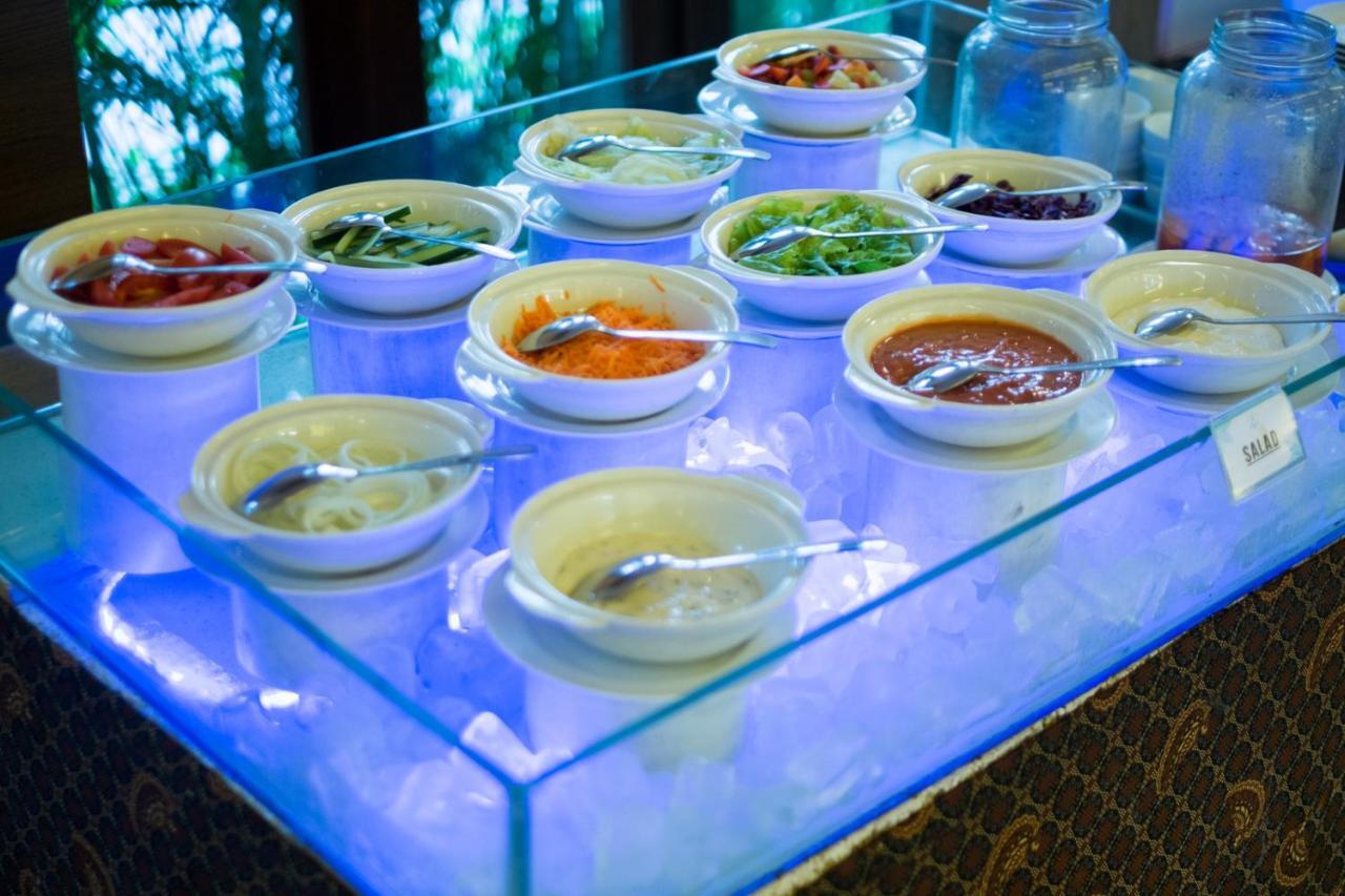 Lorin Syariah Solo Hotel Luaran gambar